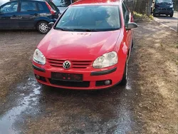 Rot Gebraucht 2008 VW Golf V Limousine | 2.850 € (Teuer)