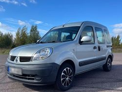 Silber Gebraucht 2007 Renault Kangoo Expression Van / Kleinbus | 3.490 € (Etwas zu teuer)