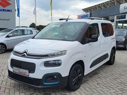 Weiß Gebraucht 2023 Citroën e-Berlingo Shine Van / Kleinbus | 22.990 € (Fairer Preis)