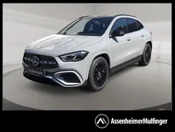 Manufaktur lack manufaktur alpingrau uni Gebraucht 2025 Mercedes GLA200 SUV | 47.980 € (Teuer)