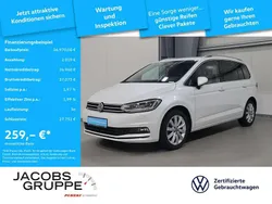 Oryxweiss perlmutteffekt Gebraucht 2024 VW Touran Highline Van / Kleinbus | 36.970 € (Fairer Preis)