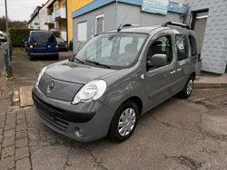Taupegrau Gebraucht 2012 Renault Kangoo Van / Kleinbus | 6.950 € (Teuer)