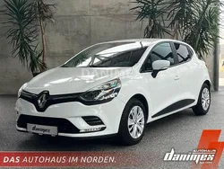 Weiß Gebraucht 2017 Renault Clio IV Limousine | 10.390 € (Fairer Preis)