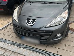 Grau Gebraucht 2013 Peugeot 207 Kombi | 3.450 € (Fairer Preis)