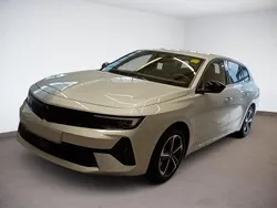 Kristall silber met. Gebraucht 2024 Opel Astra Kombi | 24.500 € (Fairer Preis)