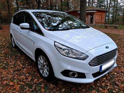 Weiß Gebraucht 2015 Ford S-MAX Titanium Van / Kleinbus | 8.990 € (Fairer Preis)