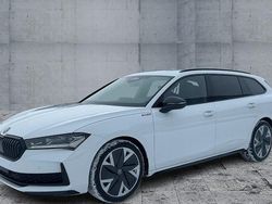 Weiß Neu 2026 Skoda Superb SportLine Kombi | 49.970 € (Fairer Preis)