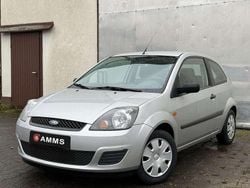 Polarsilber metallic Gebraucht 2007 Ford Fiesta Fun X Kleinwagen | 2.290 €