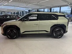 Grün (weitere farben auf anfrage) Neu 2025 Kia EV3 4 SUV | 35.990 € (Guter Preis)