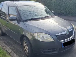 Grau Gebraucht 2009 Skoda Roomster Comfort Kombi | 2.000 € (Fairer Preis)