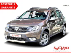 Braun Gebraucht 2018 Dacia Sandero Prestige Kleinwagen | 14.950 € (Teuer)