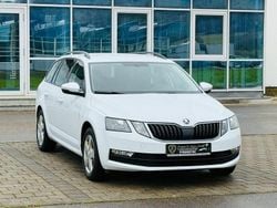 Moonweiss metallic Gebraucht 2019 Skoda Octavia Ambition Kombi | 13.399 € (Guter Preis)