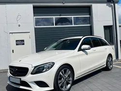 Weiß Gebraucht 2018 Mercedes C300 Kombi | 27.400 € (Fairer Preis)
