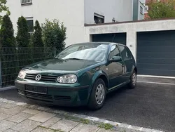Grün Gebraucht 1999 VW Golf IV Kleinwagen | 3.190 € (Fairer Preis)