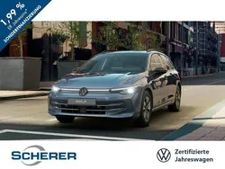 Anemonenblau metallic (metallic) Gebraucht 2024 VW Golf VIII Goal Kombi | 30.930 €