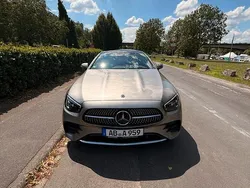 Beige Gebraucht 2020 Mercedes E220 Coupé | 45.900 €
