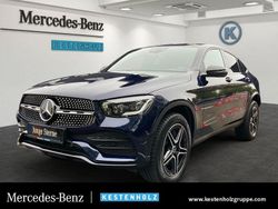 Blau Gebraucht 2021 Mercedes GLC300e AMG Limousine | 44.490 € (Etwas zu teuer)