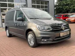 Grau Gebraucht 2017 VW Caddy Maxi Highline Van / Kleinbus | 31.490 €