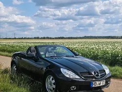 Schwarz Gebraucht 2009 Mercedes SLK200 Cabrio | 13.990 € (Etwas zu teuer)