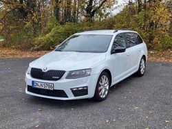 Weiß Gebraucht 2016 Skoda Octavia RS Kombi | 16.499 € (Fairer Preis)
