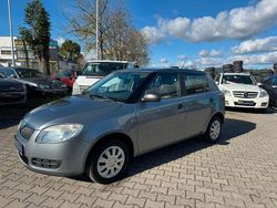 Grau Gebraucht 2013 Skoda Fabia Cool Edition Kleinwagen | 4.990 € (Fairer Preis)