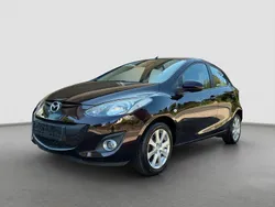 Braun Gebraucht 2013 Mazda 2 Edition Limousine | 6.300 € (Fairer Preis)