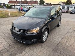 Schwarz Gebraucht 2015 VW Touran Cup Van / Kleinbus | 10.998 € (Guter Preis)
