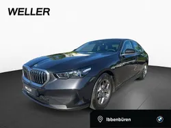 Sophistograu (grau) Gebraucht 2024 BMW 520 Comfort Edition Limousine | 46.700 €