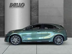 Experience green met. (gruen) Neu 2025 Kia Ceed GT GT-Line Kleinwagen | 35.859 € (Fairer Preis)