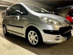 Silber Gebraucht 2007 Peugeot 1007 Sport Kleinwagen | 3.699 €