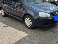 Blau Gebraucht 2005 VW Golf V Kleinwagen | 2.900 € (Etwas zu teuer)
