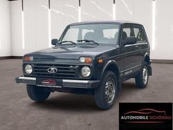 Grün Gebraucht 2016 Lada Taiga SUV | 5.890 € (Guter Preis)