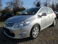 Silber Gebraucht 2012 Toyota Auris Travel Limousine | 5.850 € (Superpreis)