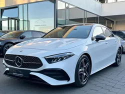 Weiß Gebraucht 2024 Mercedes A200 AMG line Limousine | 36.890 € (Teuer)