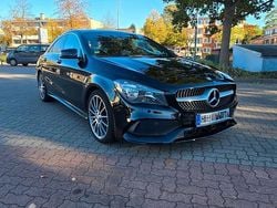 Schwarz Gebraucht 2017 Mercedes 220 AMG line Coupé | 22.499 € (Superpreis)