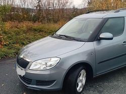Blau Gebraucht 2011 Skoda Roomster Plus Edition Van / Kleinbus | 3.200 € (Guter Preis)