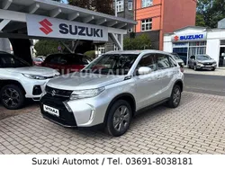Silky silver Neu 2025 Suzuki Vitara Club SUV | 22.990 € (Fairer Preis)