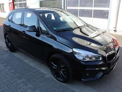 Schwarz Gebraucht 2017 BMW 220 Active Tourer Luxury Line Van / Kleinbus | 16.999 € (Guter Preis)