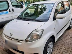 Weiß Gebraucht 2008 Daihatsu Sirion Kleinwagen | 2.390 € (Etwas zu teuer)