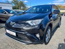 Braun Gebraucht 2016 Toyota RAV4 Active SUV | 13.999 €