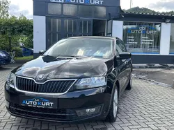 Schwarzmagic perleffekt Gebraucht 2014 Skoda Rapid Ambition Kleinwagen | 4.399 € (Guter Preis)
