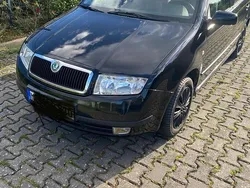 Schwarz Gebraucht 2004 Skoda Fabia Kleinwagen | 900 € (Guter Preis)