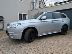 Silber Gebraucht 2013 Mitsubishi Outlander Invite SUV | 6.500 € (Fairer Preis)