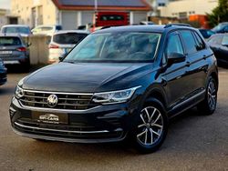 Uranograu Gebraucht 2023 VW Tiguan Life SUV | 22.990 € (Guter Preis)