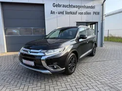 Schwarz Gebraucht 2017 Mitsubishi Outlander Edition SUV | 13.300 € (Etwas zu teuer)