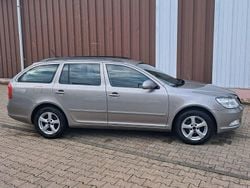Silber Gebraucht 2011 Skoda Octavia Kombi | 6.950 € (Guter Preis)