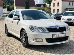 Weiß Gebraucht 2011 Skoda Octavia Family Limousine | 6.490 € (Fairer Preis)