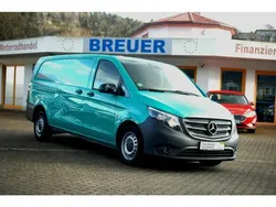Gruen Gebraucht 2019 Mercedes Vito Van / Kleinbus | 12.971 €
