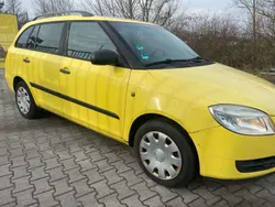 Sprintgelb Gebraucht 2008 Skoda Fabia Classic Kombi | 1.690 € (Guter Preis)