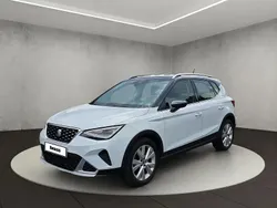 Nevada weiß metallic/magnetic grau metallic Gebraucht 2023 Seat Arona Xperience SUV | 18.450 € (Fairer Preis)